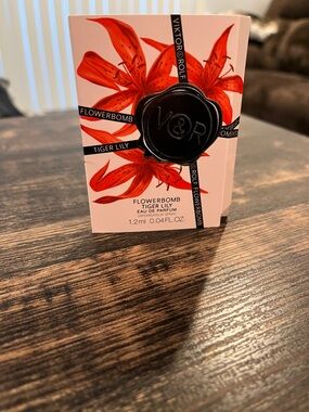Viktor & Rolf Flowerbomb Tiger Lily Mini - Pink with Red Floral Art